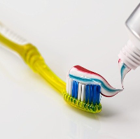 自宅で使う歯のホワイトニング商品のランキング
